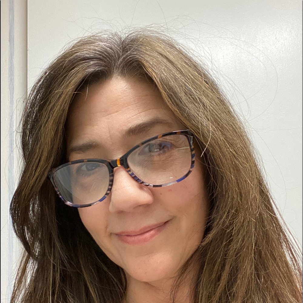 Meet your Posher, Julie